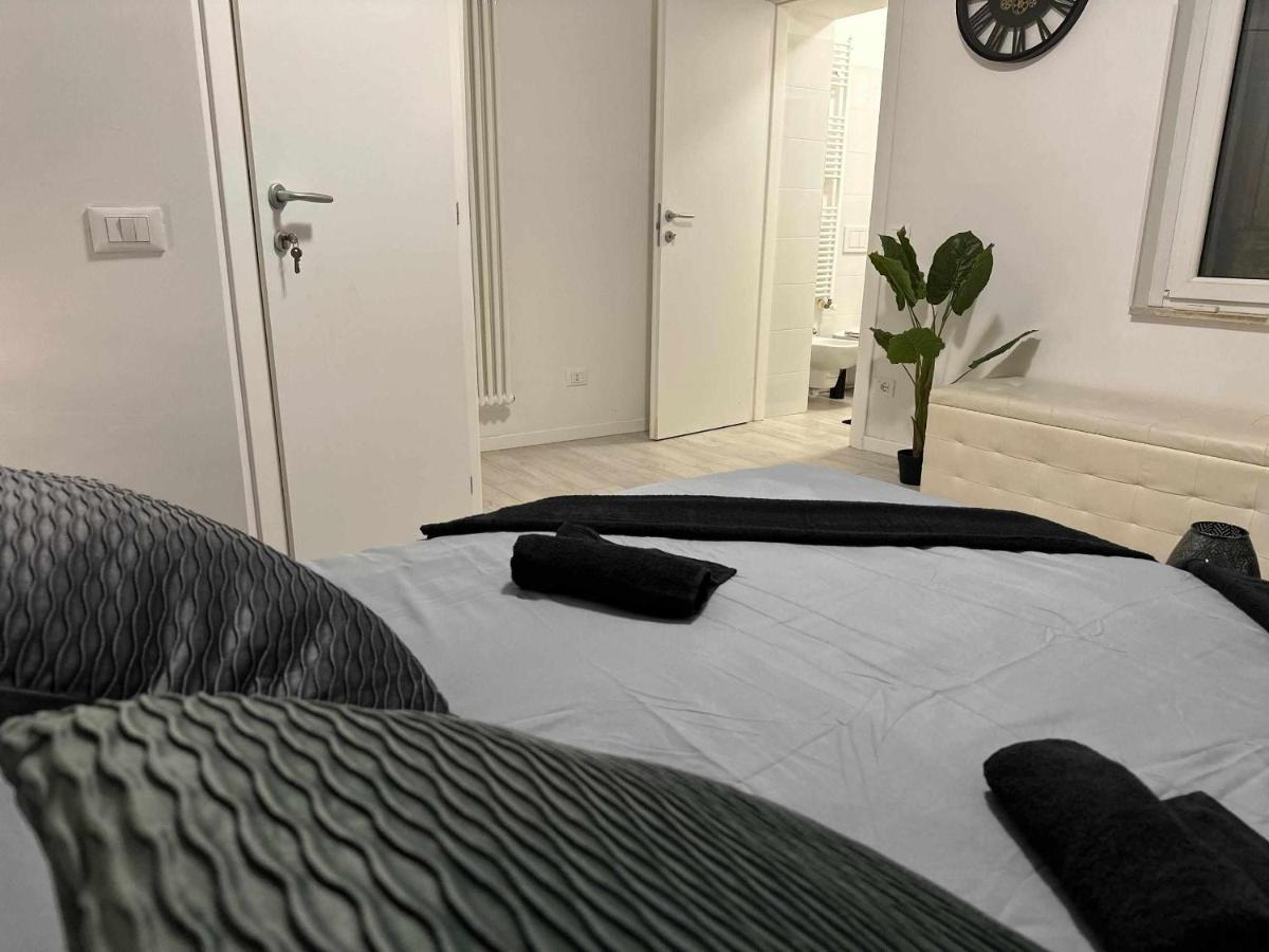 Destiny Home 3 Verona Borgo Roma Exterior foto